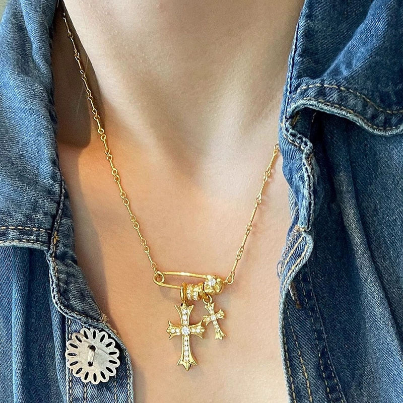 Brooch-set cross pendant copper alloy necklace