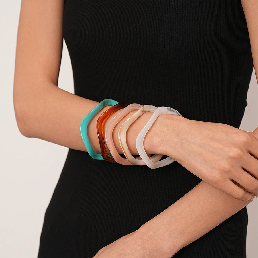 Acrylic Irregular Geometric Plain Circle Bracelet